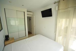 Cala Gonzalez Superior Orange Costa