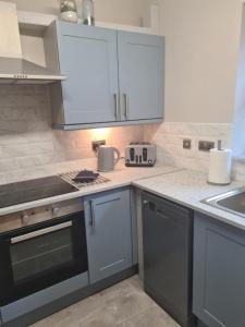 UlsterApartments one bedroom 2 single beds and sofa bed