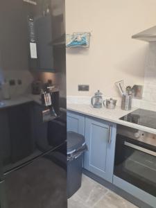 UlsterApartments one bedroom 2 single beds and sofa bed