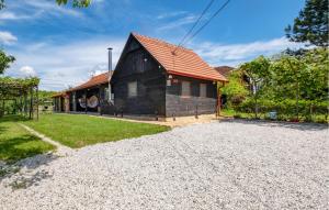 Nice Home In Brezane Lekenicke