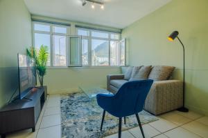 Conveniently located getaway