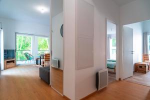 Au C103 - La Vie est Belle