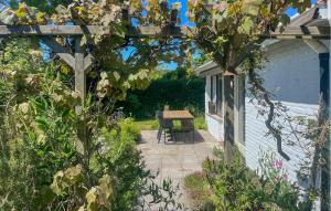 Pet-Friendly Home In Scherpe Nisse