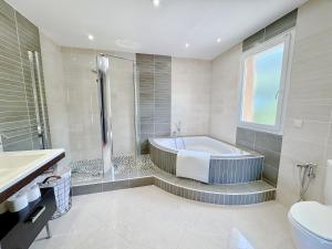 Villas Le Havre des Mimosas - Luxury Villa & Pool : photos des chambres