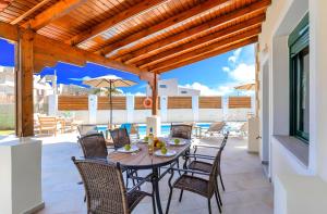 Eliomar Villa Am Strand