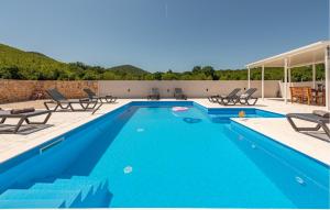 Stunning Home In Zelengrad