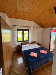 View point rooms