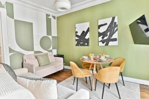 Ravissant appartement à Paris 14ème-IV - 4-Sterne-Hotels in Paris