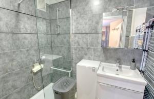 Studio Antibes Centre ville - Parking WIFI Climatisation - LIMESTAY