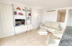 Le Clair Golfe-Juan - T2 terrasse vue mer Parking privé WIFI - LIMESTAY