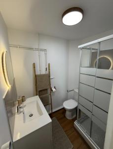 Appartements T3 cozy and central port and restaurants 2 min walk : photos des chambres