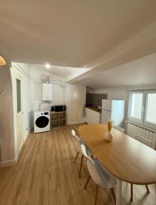 Appartements T3 cozy and central port and restaurants 2 min walk : Appartement 3 Chambres