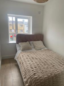 Cosy 2 bed Apartment near the City Center