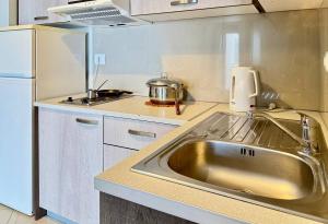 Hypnose Apartment next to Sea