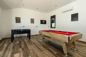 Villa Posidonia near Pula with sea view and surrounded by olive trees