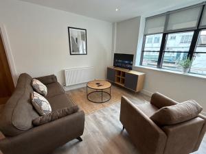 High quality 2 bedroom 2 bathroom First floor centrally located - 3 Queen Street - Ashbrook Serviced Apartments