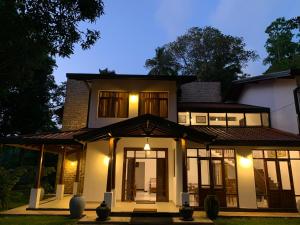 Stationmasters Lodge Polhena