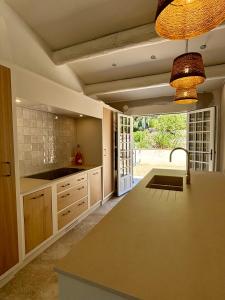 Villas Mas d'Olea - heated swimming pool - airco - 14pers : photos des chambres