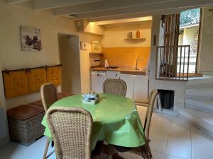 Maisons de vacances Gite Lou Caillou : photos des chambres