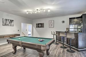Rustic Escape w Game Room and Modern Amenities