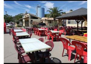 Campings Mobil home - Clim, TV, LV, LL - Camping Vic-la-Gardiole 4 etoiles - MH-A006 : photos des chambres