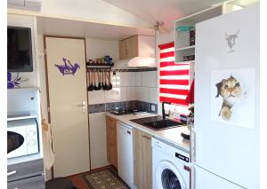 Mobil home - Clim, TV, LV, LL - Camping Vic-la-Gardiole 4 étoiles - MH-A006