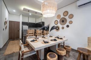 Fantastic 2bd private pool-Rooftop pool ocean view