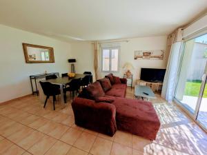 Maisons de vacances Mont Ventoux 5-person villa with spa, jacuzzi in Provence : photos des chambres