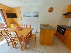 Appt cosy 3 pièces avec mezzanine - 6 couchages, parking, animaux admis - Grand Bornand - FR-1-241-104