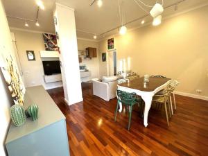 Comfort&Relax Elegant Apartment private garage Dimora Telesforo