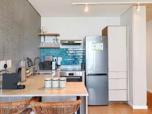 Wavescapes Stylish Beach Getaway