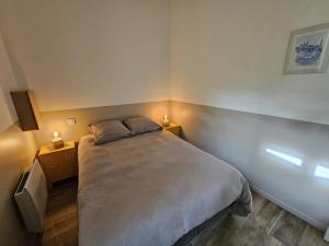 Appartements Le Loft de Genas - la Bastide, le Chalet, le Loft, le Mas, la Paillote : photos des chambres
