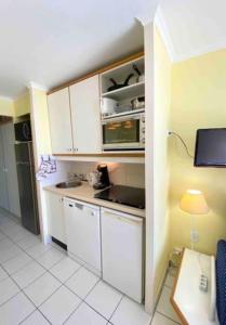 Apartment 2p with pool near the sea