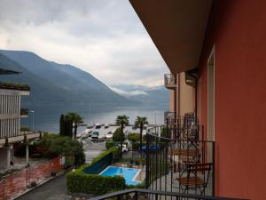 Double Room with Lake View
