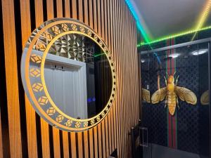 FINN VILLAGE - Loch Lomond Villa - THE JUNGLE ROOM with a PRIVATE HOT TUB