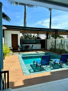 Casa com piscina aquecida em Juquehy!