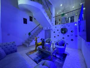 Casa de Lujo en Condominio Privado por habitaciones