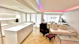 Modern 100m2, treadmill yoga matts, 2 balconies 5min to Main Station - 10min to City