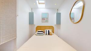 Magnifique appartement avec vue exceptionnelle sur le Port , dernier étage terrasse parking