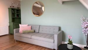 De Toerist Thuis Bij De Sluis