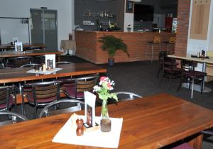 HRADBY hotel a restaurace