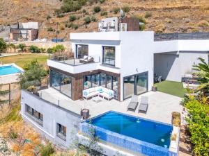 Luxury Seaview Villa Celeste - TCM