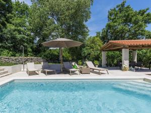 Holiday Home Nino by Interhome