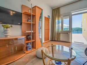 Apartment Čipčić-1 by Interhome