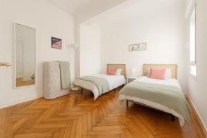 Apartment 2 next to the bay and cathedral