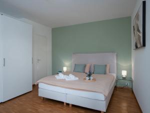 Apartment Junior Suite Classic-23 by Interhome