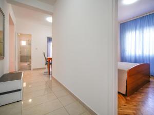 Apartment Olga-4 by Interhome