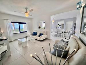 Private Villa with Pool & Ocean Views Las Terrenas