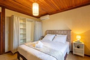 Casa charmosa c churrasq. ao lado do Mar MON0099