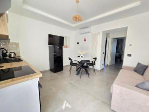 Maison Regina Giovanna - A Window to the Paradise